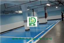 深圳市西北工業(yè)大學20000平方地下車庫(坡道4mm車道2mm)撒砂(車位1mm)桔面施工